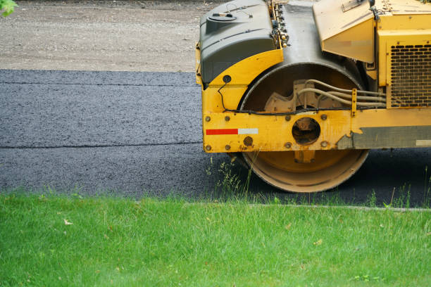 Best Custom Driveway Pavers  in Lawrence, MA